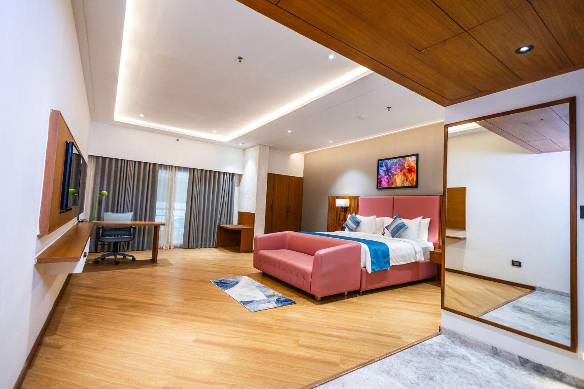Ramada Encore By Wyndham Viramgam Kültér fotó