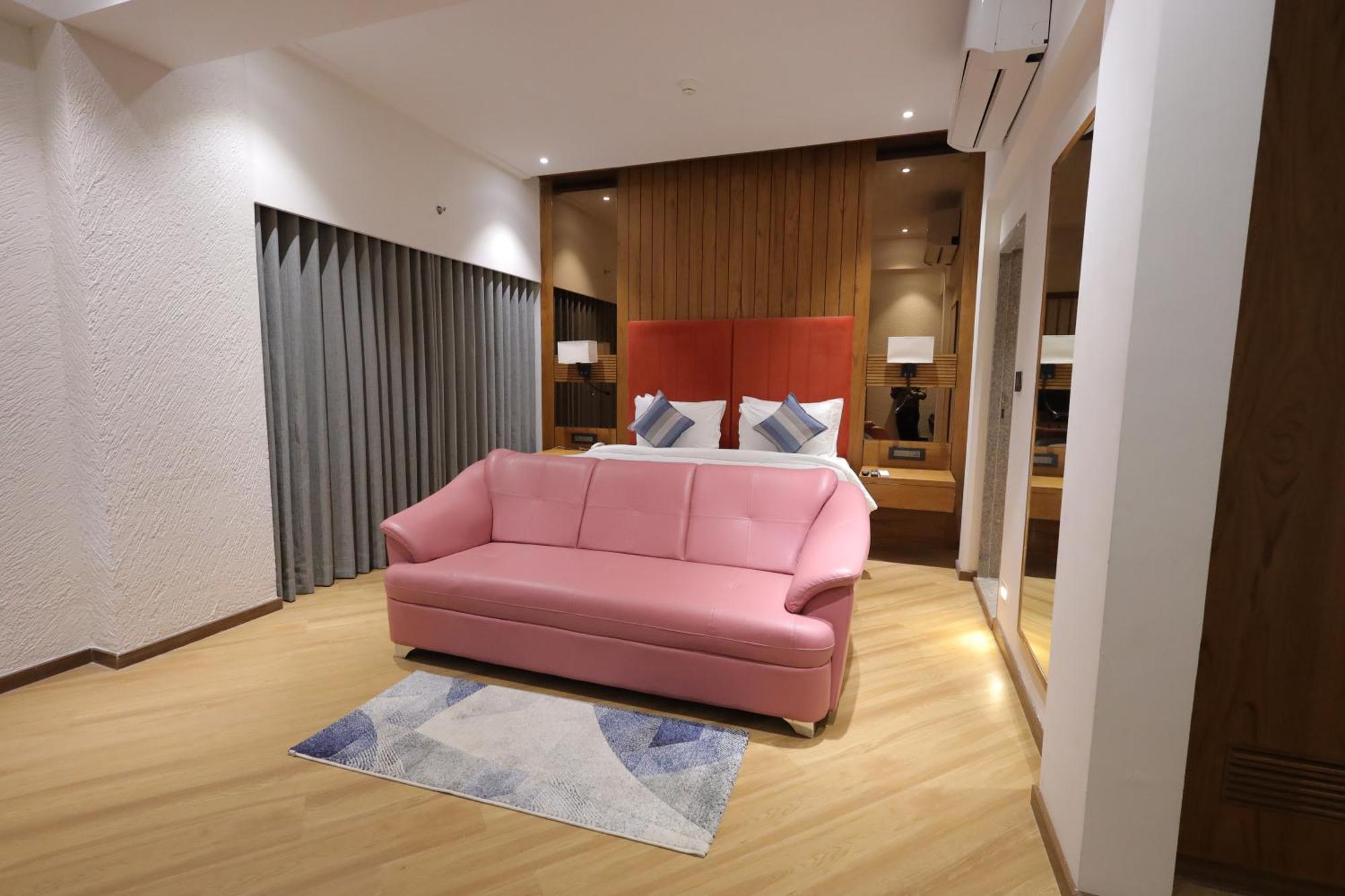 Ramada Encore By Wyndham Viramgam Kültér fotó